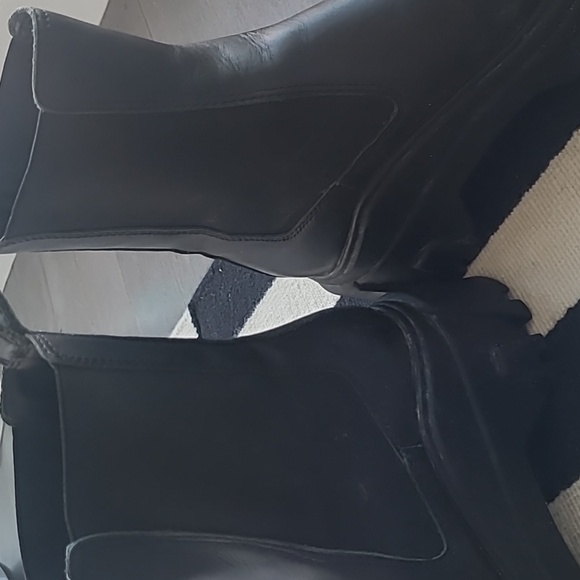 ZARA Leather Ankle Boots with Lug Sole - Picture 6 of 11